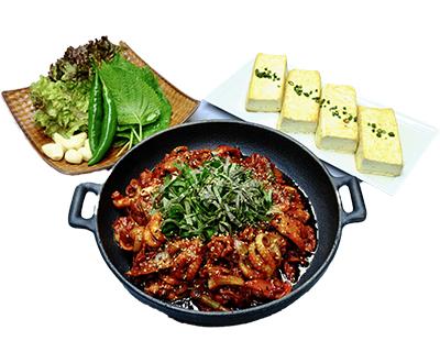 낙지 두루치기와 군두부 된장찌개 정식 이미지